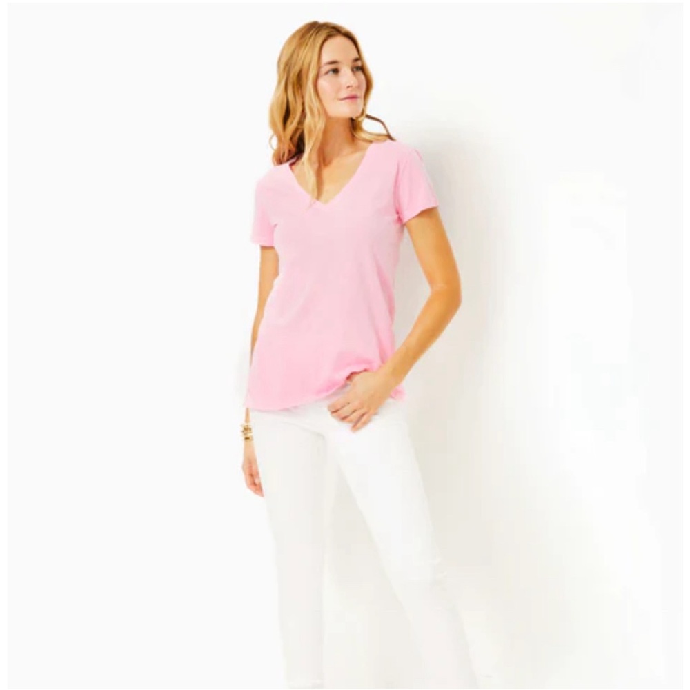 Lily Pulitzer light pink Meredith V neck tee size L